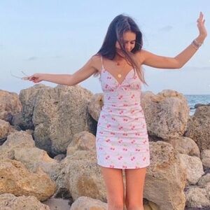 Cool is a Construct Madison Cherry Pink Dress Summer Backless USA Mini XS